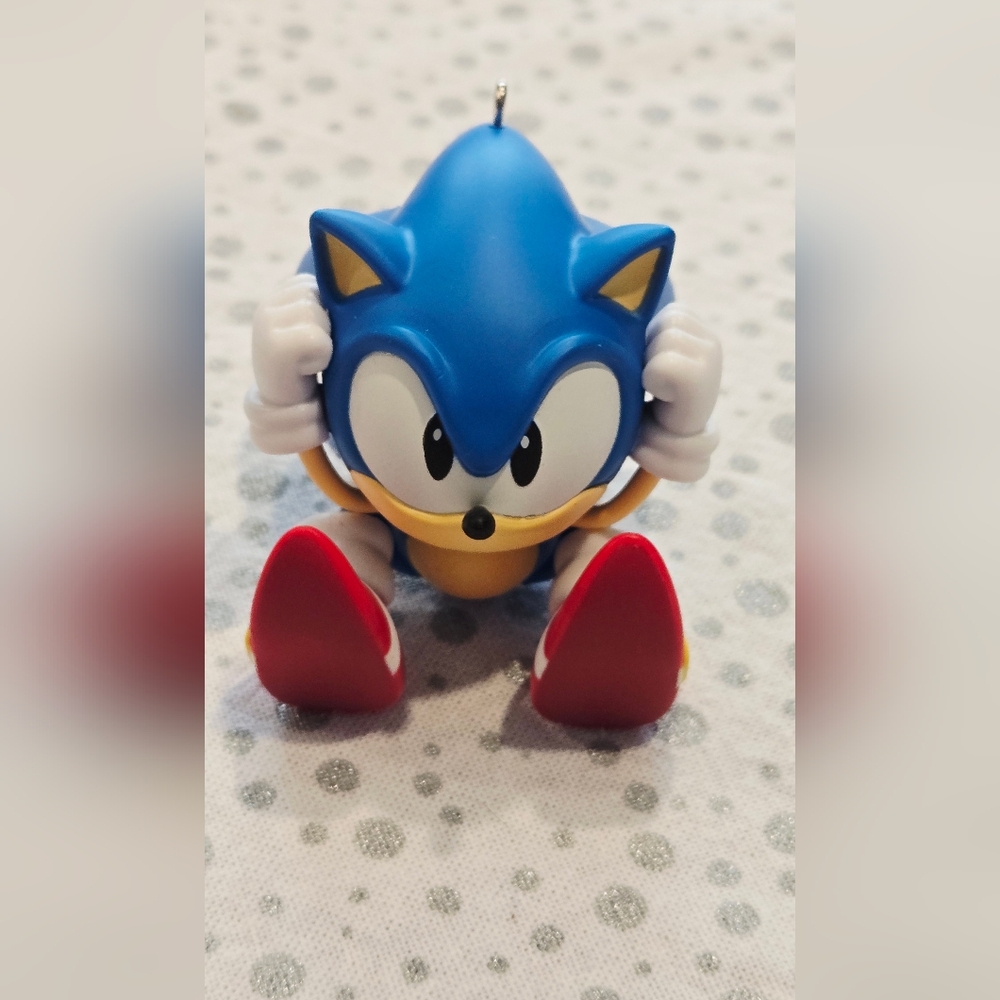 Hallmark Keepsake Ornament - Soinc the Hedgehog